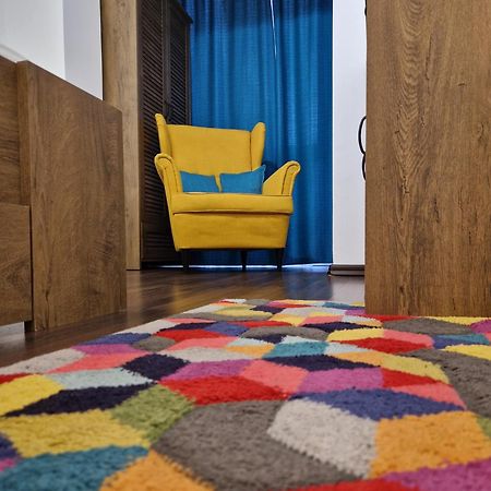 House Of Colors Apartment Petrosani Luaran gambar