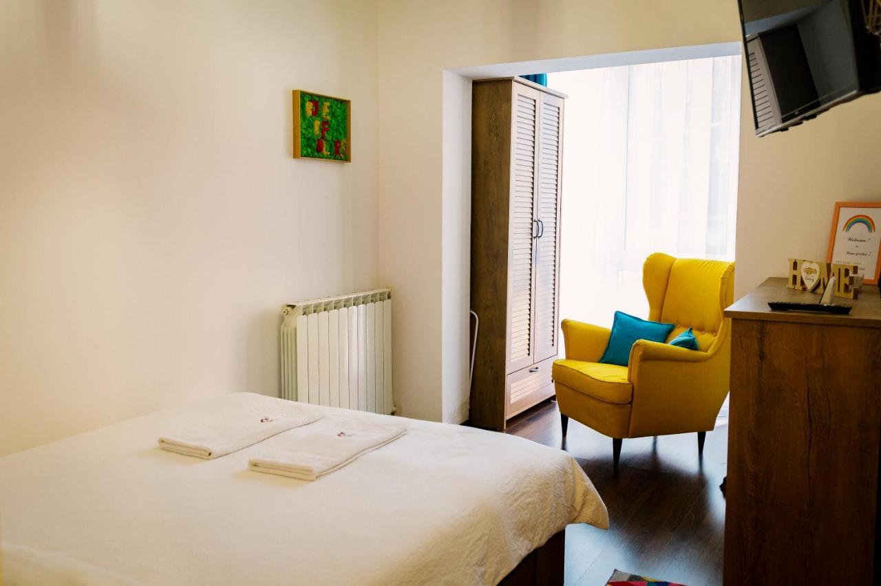 House Of Colors Apartment Petrosani Luaran gambar